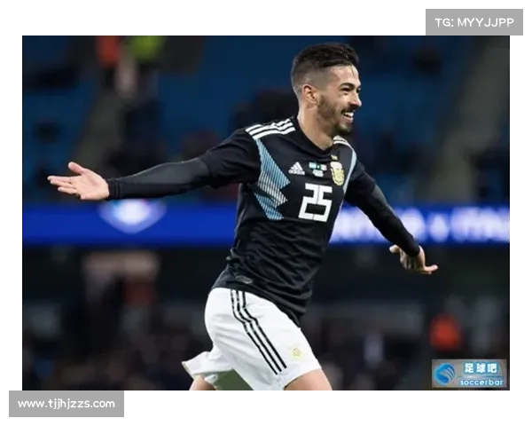 探秘桑切斯球技创新之路揭示他如何颠覆现代足球技战术的独特贡献 探秘桑切斯球技创新之路揭示他如何颠覆现代足球技战术的独特贡献